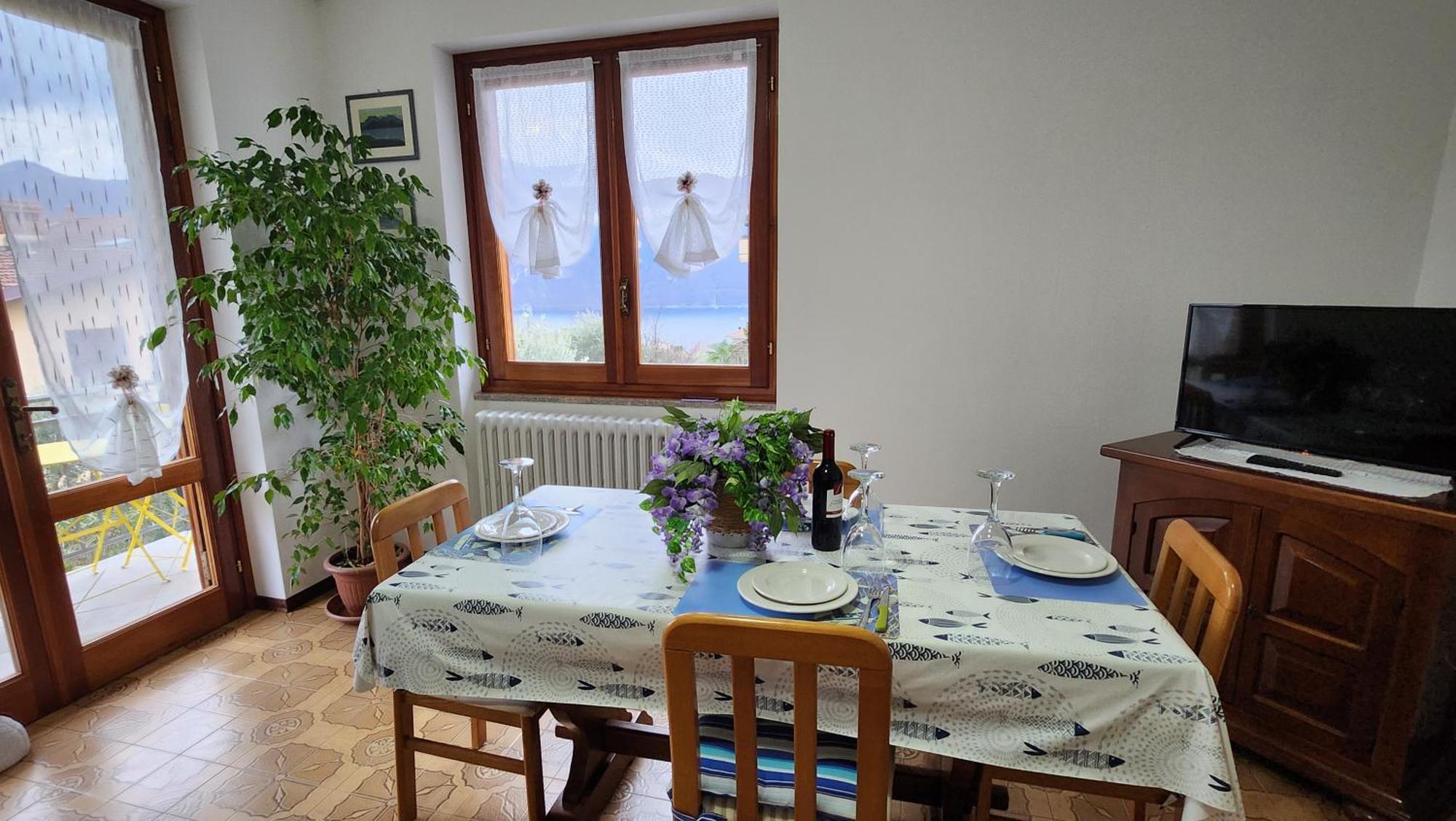 Apartment L'Ulivo Lake View In Private Street Lierna Extérieur photo