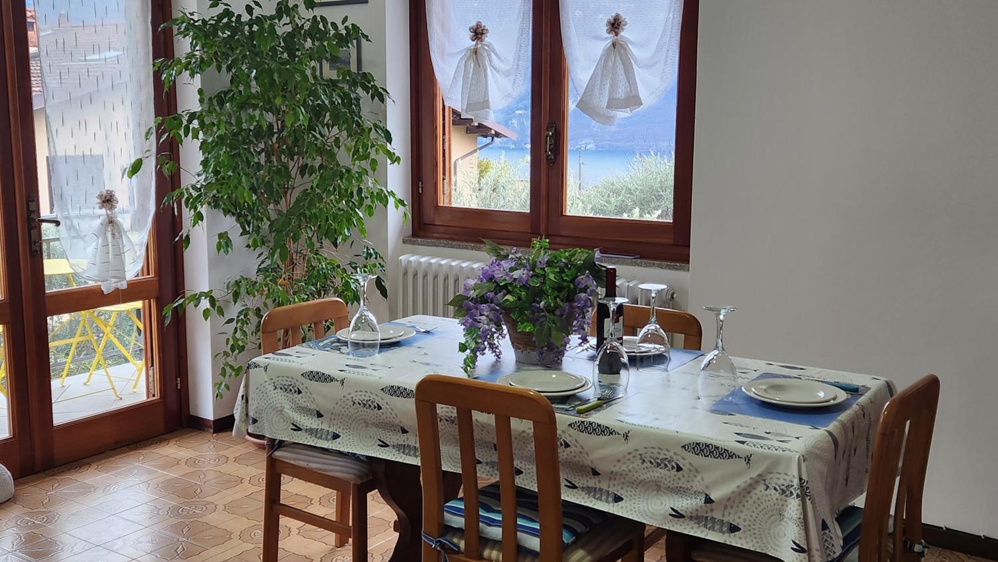 Apartment L'Ulivo Lake View In Private Street Lierna Extérieur photo