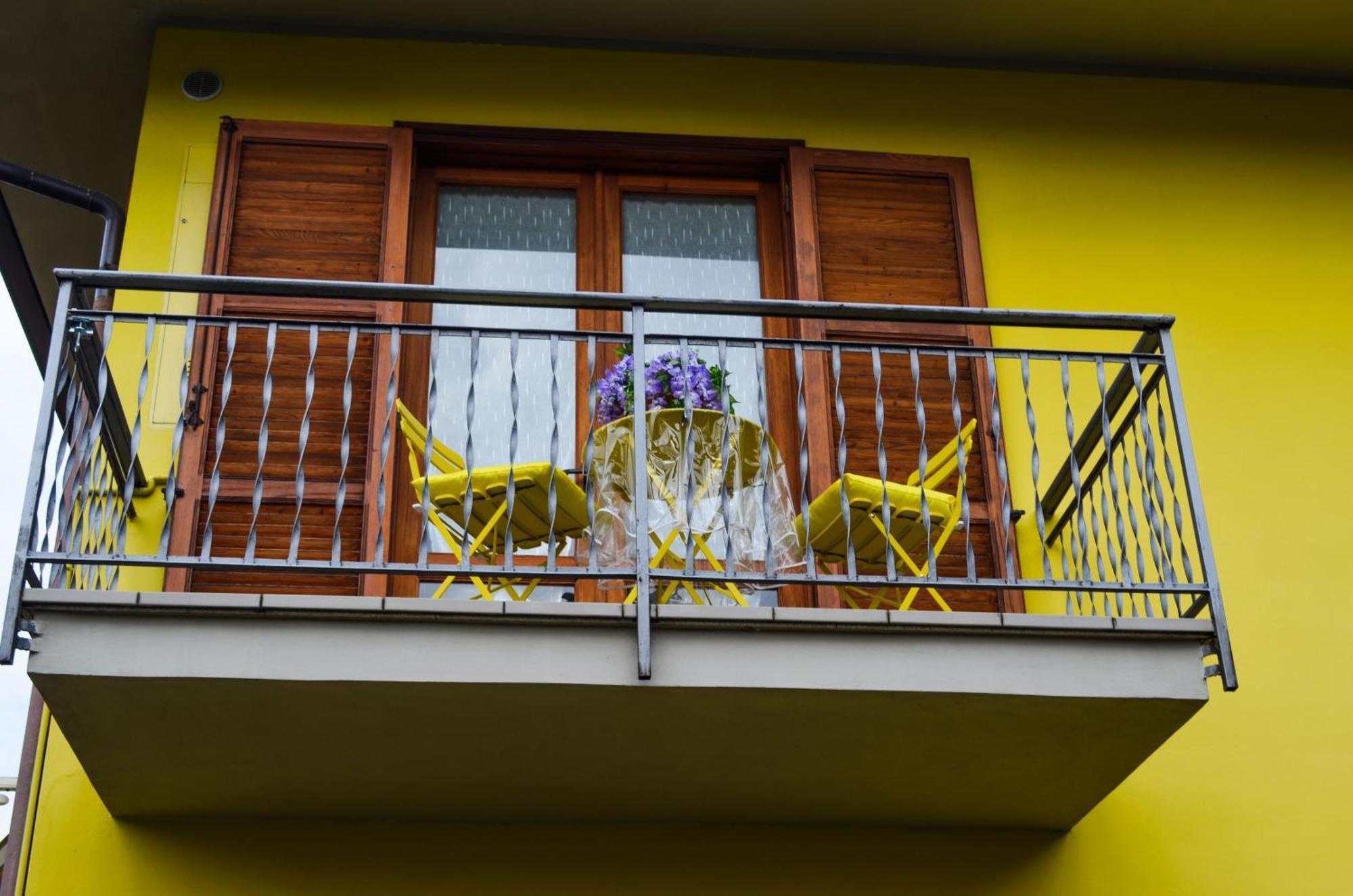 Apartment L'Ulivo Lake View In Private Street Lierna Extérieur photo